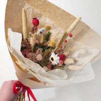 Kuivakukkakimppu viljankorsilla ja unikonkotiloilla 🌾❤️