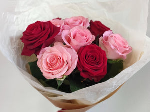 Upea ruusukimppu | Punaiset ja vaaleanpunaiset ruusut🌹❤️✨