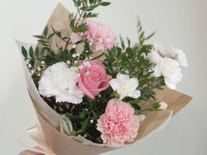 Herkän kaunis kimppu vaaleanpunaisen ja valkoisen sävyissä 🌸🤍