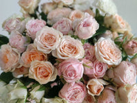 Pastellipilvi: Premium Oksaruusukimppu