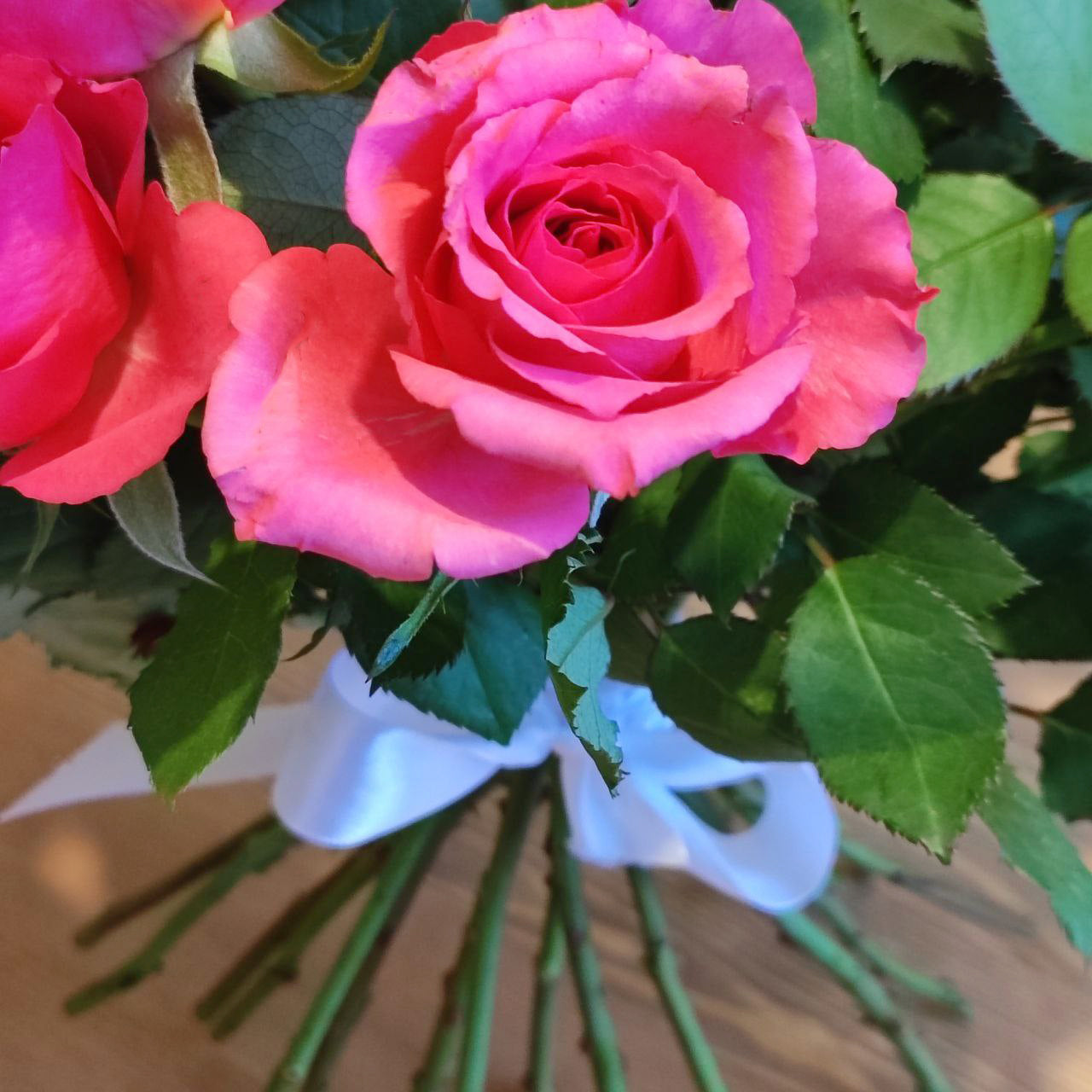 Pink roses bouquet