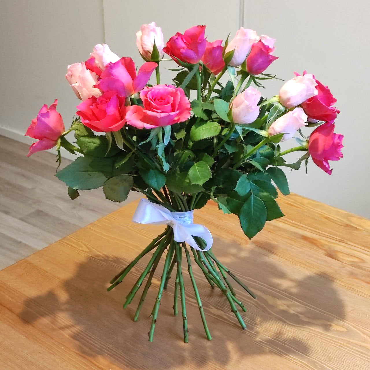 Pink roses bouquet