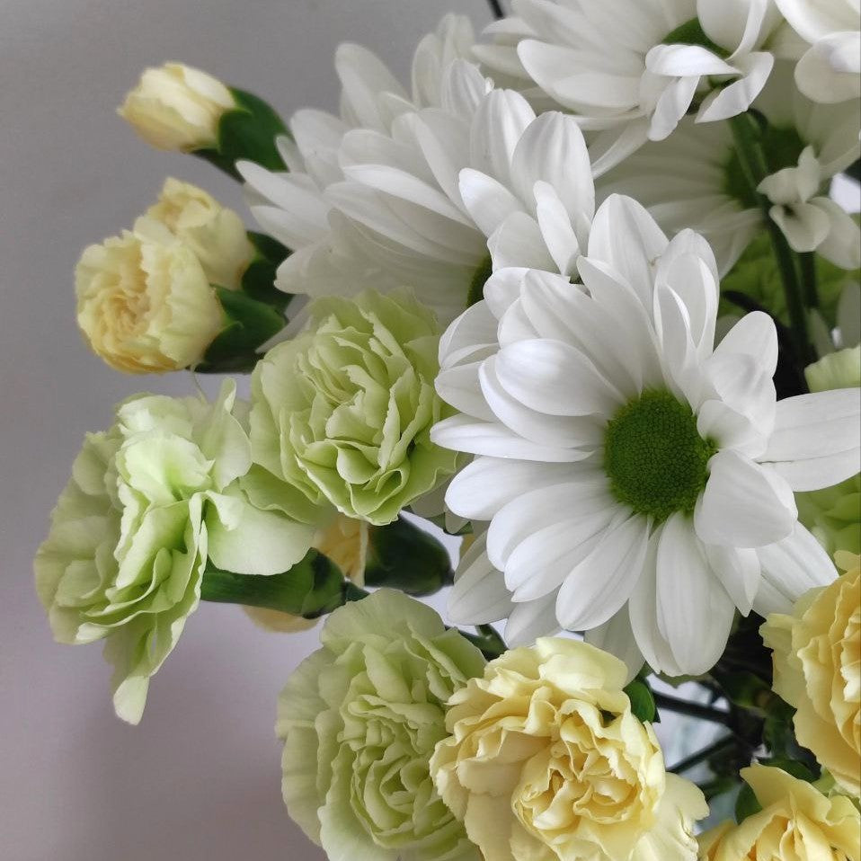 Summer sunny bouquet with chrysinthemums-daisies and dianthus.